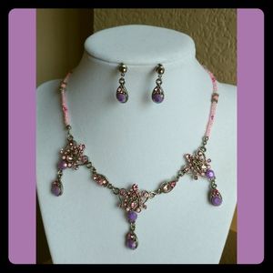 Vintage styled pink & purple necklace w filigree